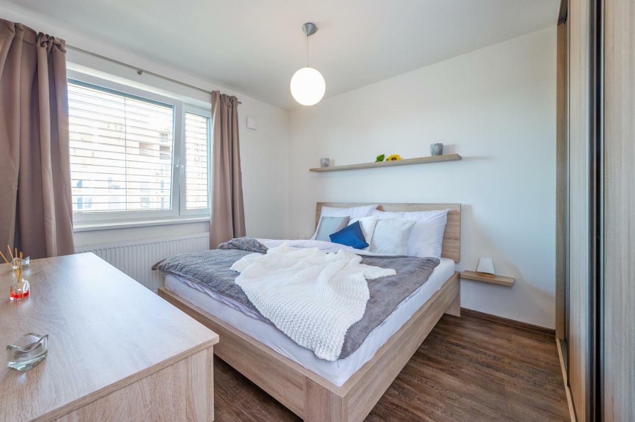 Riverside Apartments Ceske Budejovice Exterior photo