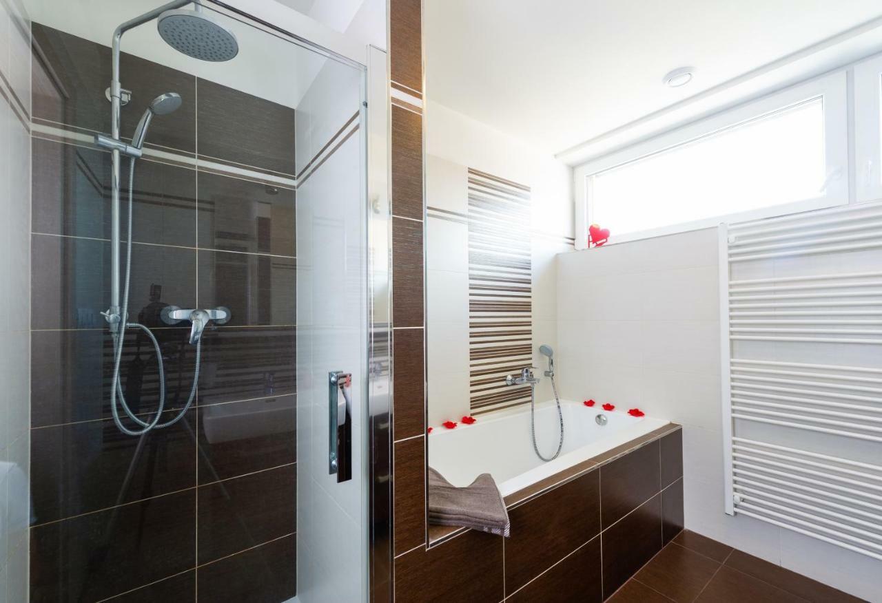 Riverside Apartments Ceske Budejovice Exterior photo